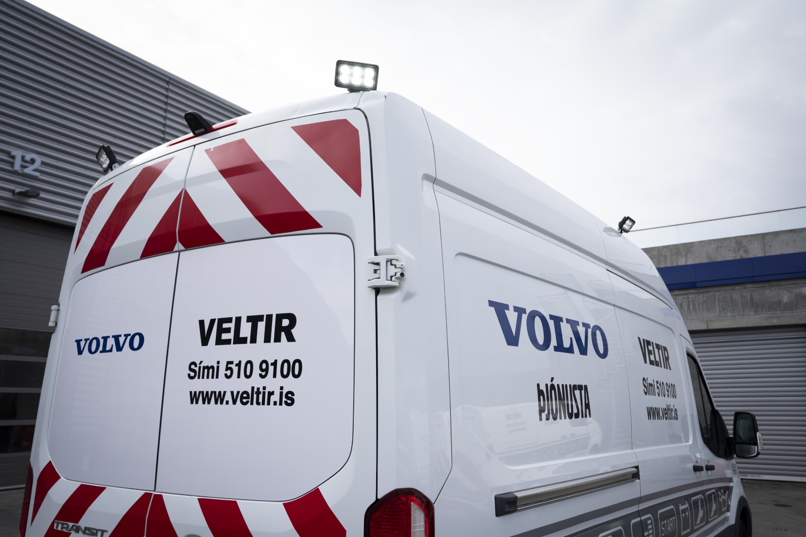 LED ljós á bíl LED ljós á bíl