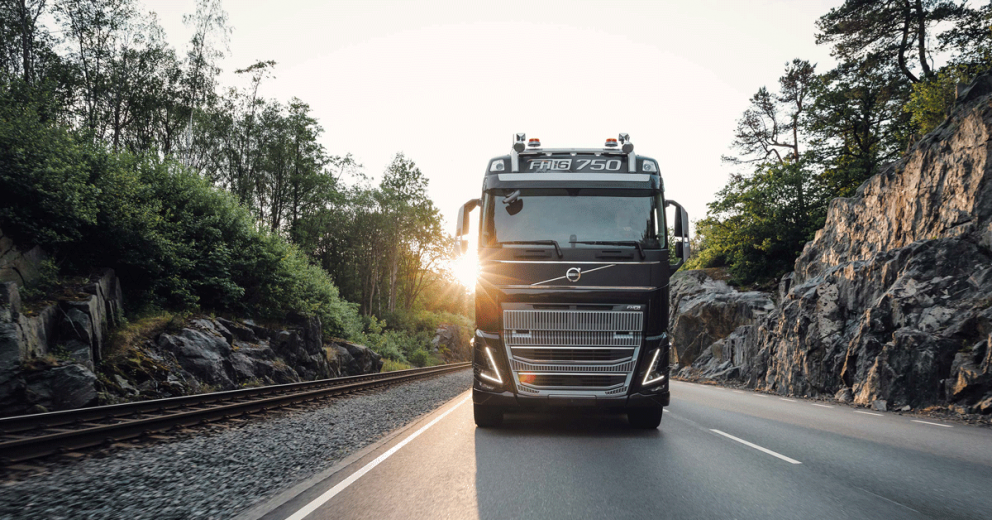 Volvo vöru- og flutningabílar tróna á sölutoppnum á Íslandi og Volvo FH16 mest selda einstaka gerðin…