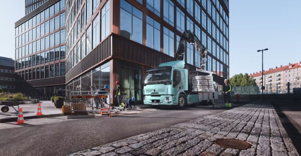 Stórum áfanga náð! Rafmagnsflutningabílar Volvo hafa ekið 250 milljón kílómetra